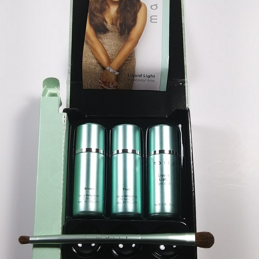 Mally Liquid Light Eyecolor